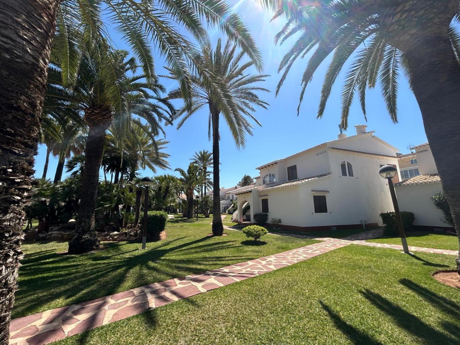 BOIRA - Vivienda en urbanización a primera línea de playa Dénia Exterior foto